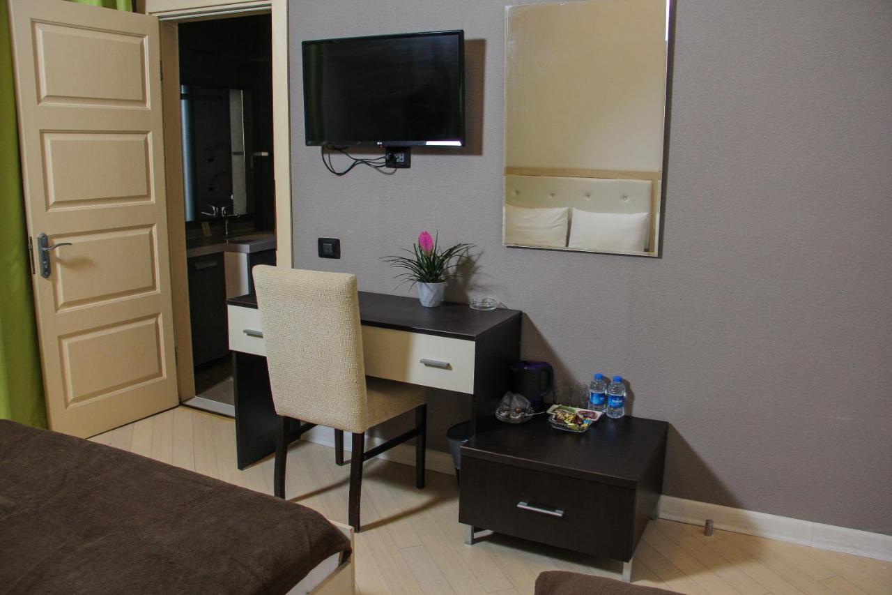 Solo Hotel On Nizami Street Baku Exteriör bild