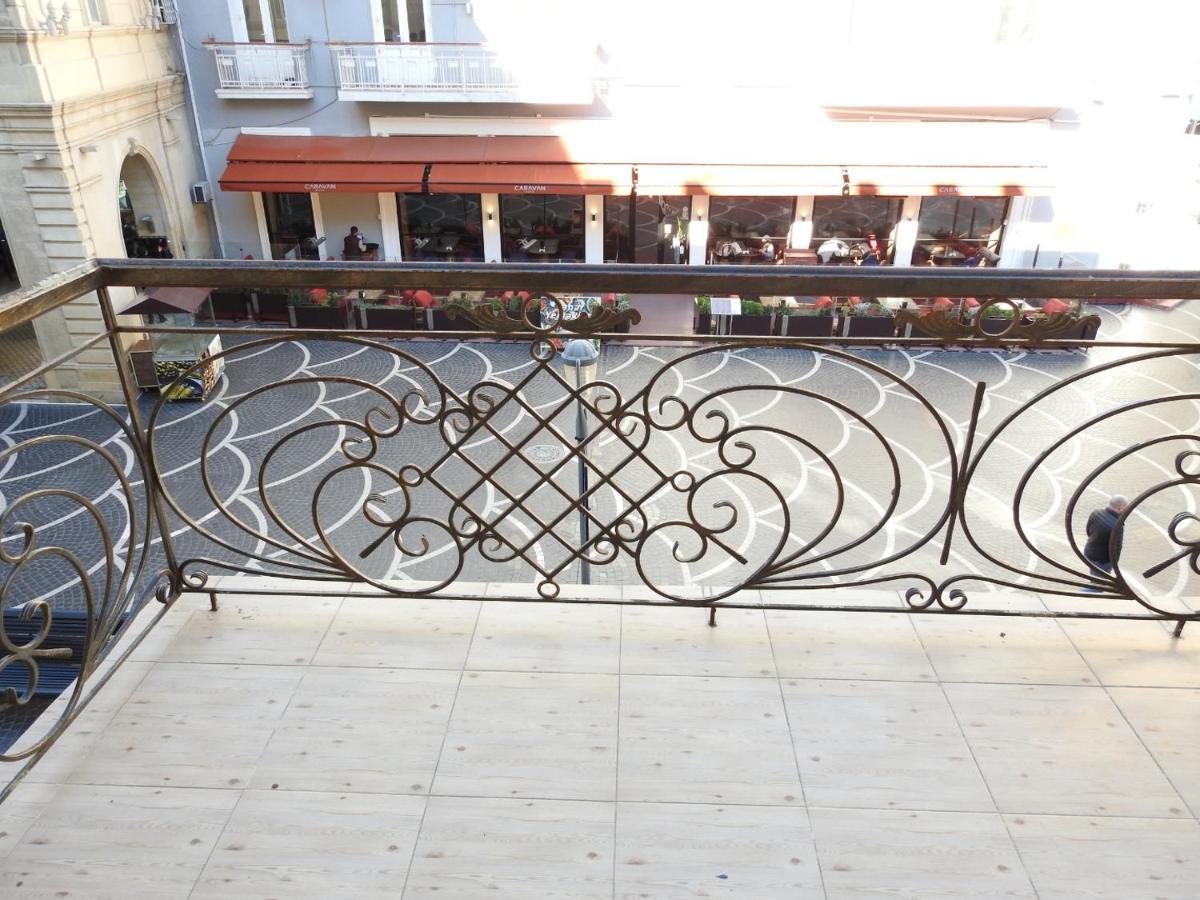 Solo Hotel On Nizami Street Baku Exteriör bild